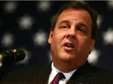 Chris Christie speaking into a microphone